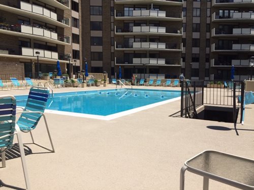 Hathaway Towers, Richmond, Va Elevated Pool Deck Over Parking Garage (sunlastic In Kahlua)
SunLastic
Sundek
