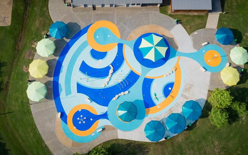 Lewisville Old Town Aquatic Center, Splash Park
Splash Pads & Waterparks
Sundek
